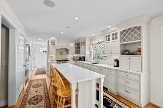 33 Oceanside Dr in Scituate, MA - Building Photo - Building Photo