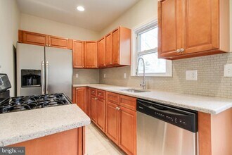 4639 Umbria St in Philadelphia, PA - Building Photo - Building Photo