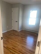646 Hallett St in Bridgeport, CT - Building Photo - Building Photo