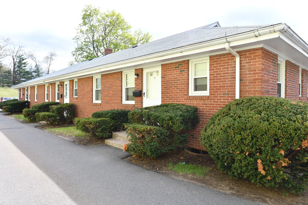 Congress Street Apartments in Manchester, CT - Building Photo