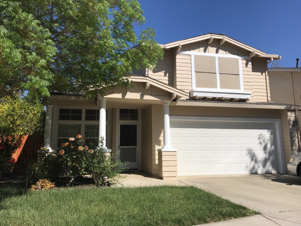 2308 Halsey Cir in Davis, CA - Building Photo