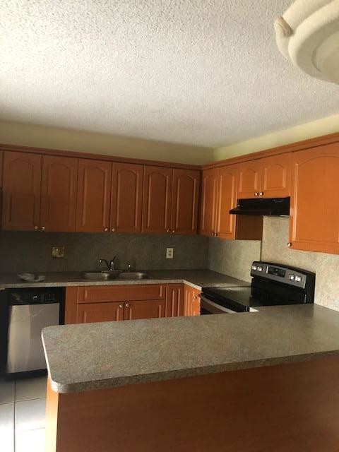6345 Red Pine Ln-Unit -A in Greenacres, FL - Building Photo - Building Photo
