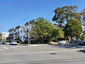 12821 Caswell Ave, Unit 101 in Los Angeles, CA - Building Photo