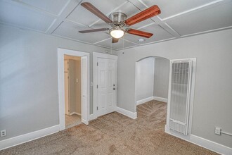 464 College in Norman, OK - Building Photo - Building Photo