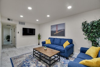 1104 F St, Unit 1 in Marysville, CA - Building Photo - Building Photo