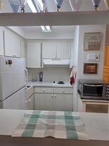 2001 S Ocean Dr, Unit 15 in Hallandale Beach, FL - Building Photo