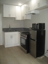 1307 W M St, Unit C in Wilmington, CA - Building Photo - Building Photo