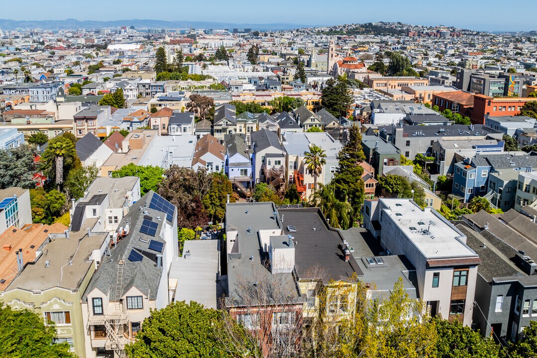 245 Sanchez St in San Francisco, CA - Foto de edificio