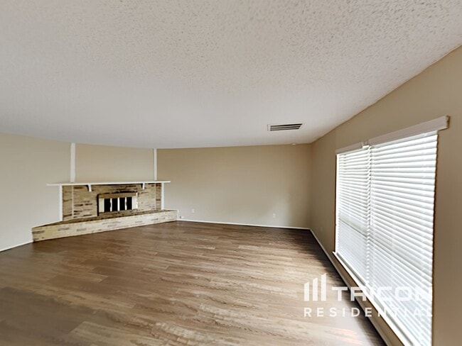 1610 Pilot Way in Garland, TX - Building Photo - Building Photo