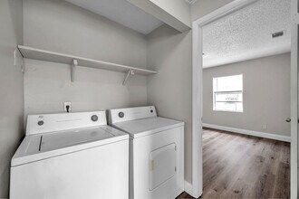 7009 S Mascotte St in Tampa, FL - Building Photo - Building Photo