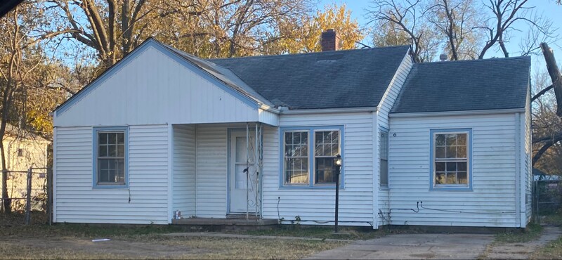 1809 E 23rd St N in Wichita, KS - Building Photo