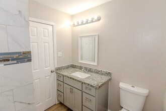 1651 Northwood St in Houston, TX - Building Photo - Building Photo