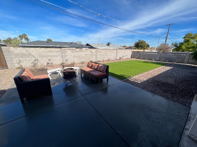 6438 E Sheridan St in Scottsdale, AZ - Building Photo - Building Photo