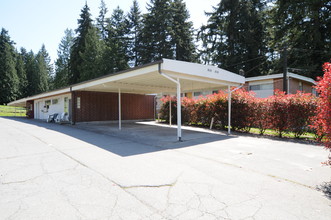 Lake Stickley Apartments in Everett, WA - Building Photo - Building Photo