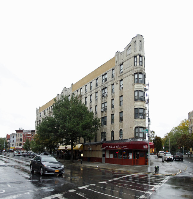 640-660 Prospect Ave in Bronx, NY - Foto de edificio - Building Photo