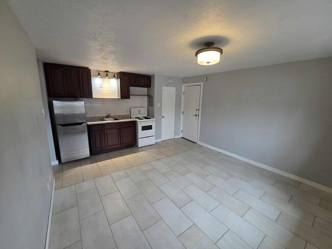 10 Belmont St in Moncton, NB - Building Photo - Building Photo