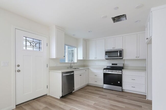 property at 4358-4360 Ocean View Blvd