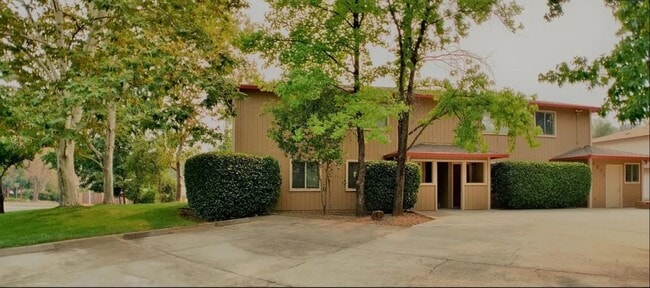 1671 Bramble Pl, Unit Downstairs