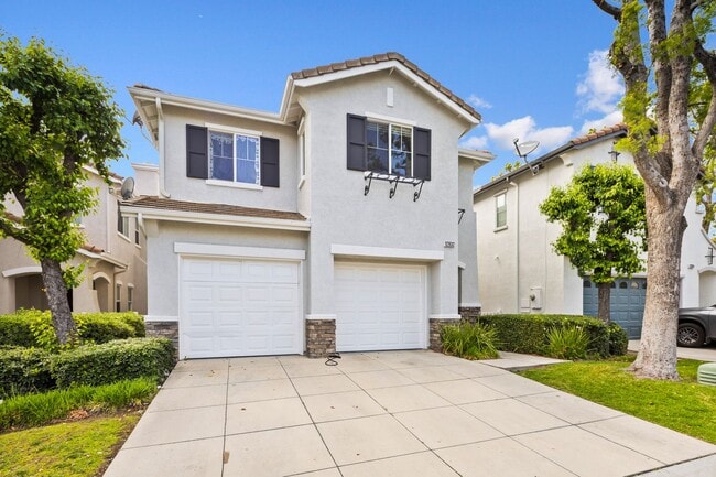 12932 Bermuda Ave in Chino, CA - Building Photo - Building Photo