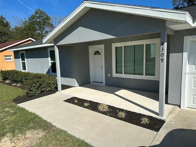 property at 4309 SW 143rd Ln Rd