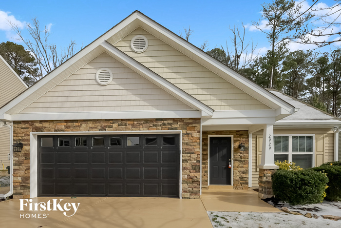 2929 Cherrybark Dr in Durham, NC - Building Photo