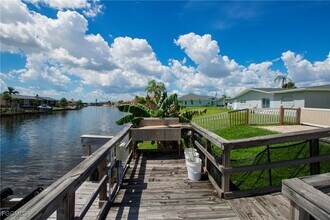 3816 SE 12th Ave in Cape Coral, FL - Building Photo - Building Photo