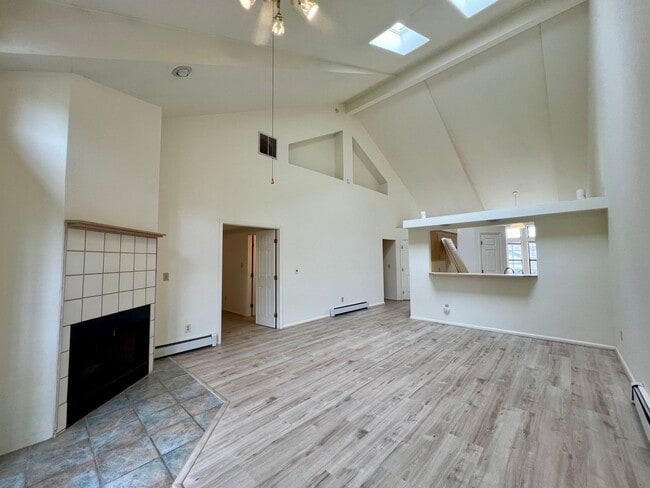 property at 2 W Ridge Ct