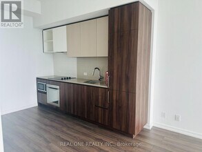 7890 Jane St in Vaughan, ON - Building Photo - Building Photo