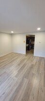 1080 S Nelson Ave, Unit 8 in Kankakee, IL - Building Photo