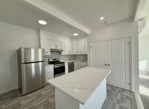 17 Kearny Ave, Unit 1 in Kearny, NJ - Foto de edificio - Building Photo