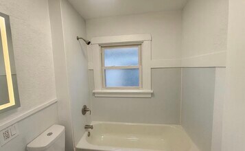 910 W Virginia Ave in Peoria, IL - Building Photo - Building Photo