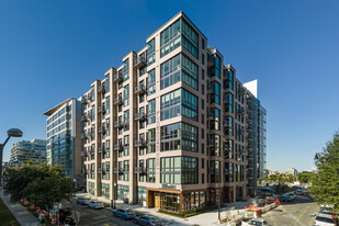 Coda on Half | Luxury Navy Yard / SE DC Ap... Apartments