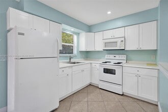 720 SE 15th St in Fort Lauderdale, FL - Building Photo - Building Photo