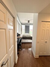 1001 W Madison St, Unit 608 in Chicago, IL - Building Photo - Building Photo