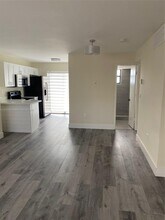 2730 W 60th Pl in Hialeah, FL - Building Photo - Building Photo