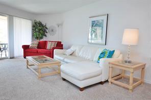270 N Collier Blvd-Unit -302 in Marco Island, FL - Foto de edificio - Building Photo