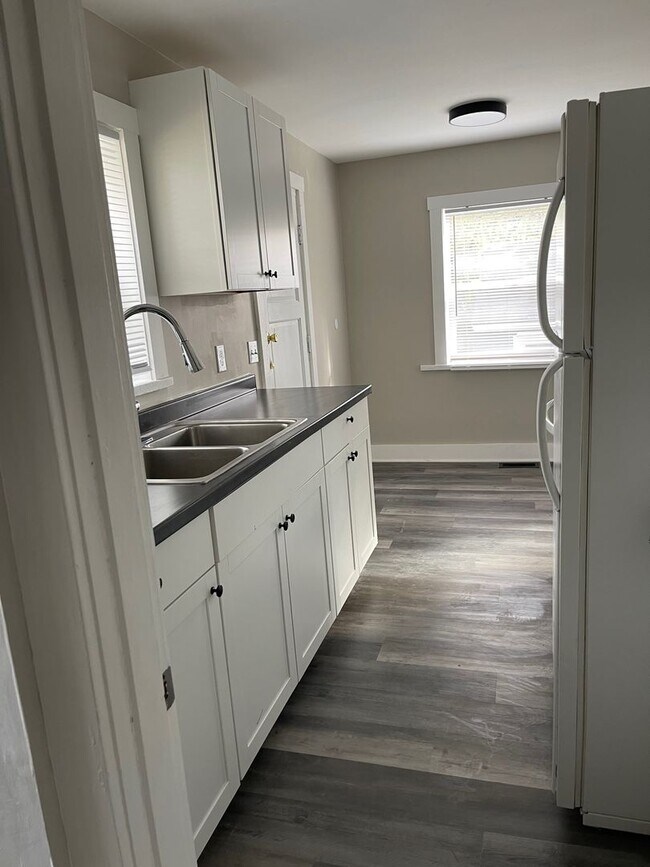 4544 Eichelberger Ave in Dayton, OH - Building Photo - Building Photo
