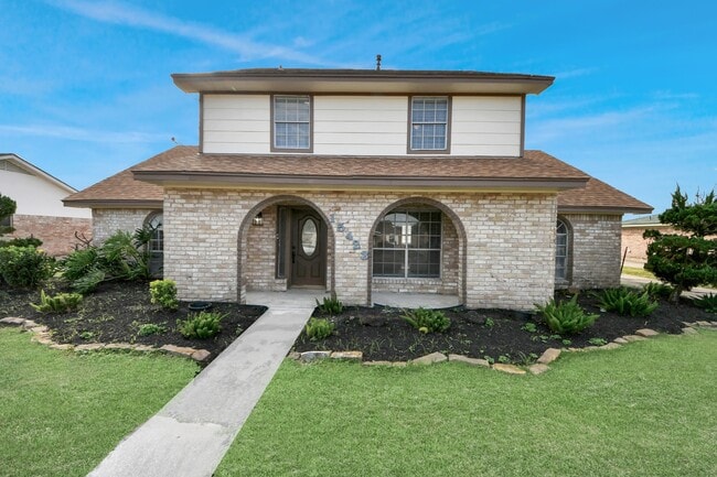 property at 15423 Ridingwood Dr
