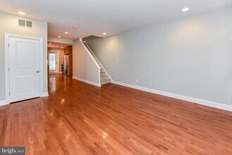 2012 Carpenter St in Philadelphia, PA - Building Photo - Building Photo