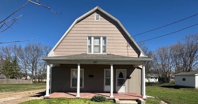 property at 437 W Jackson St