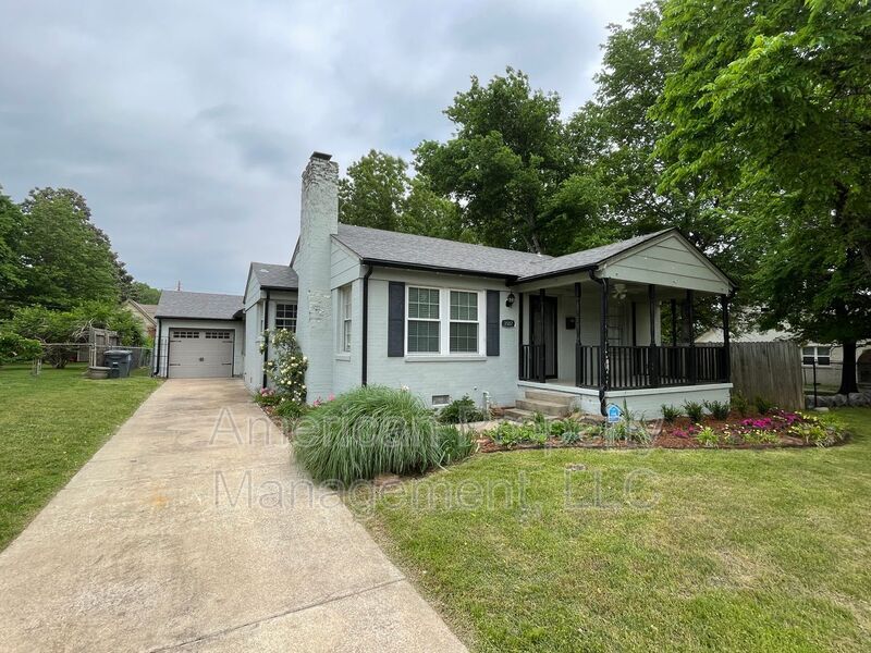 3507 E 15th St in Tulsa, OK - Building Photo