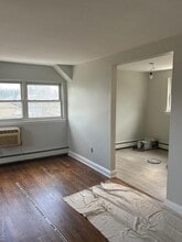 16 July Ave in Bayville, NY - Building Photo - Building Photo