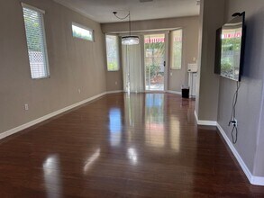 309 Hammill Ct in Roseville, CA - Building Photo - Building Photo