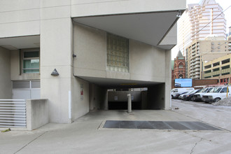 Indigo The Condominium Residence in Toronto, ON - Building Photo - Building Photo