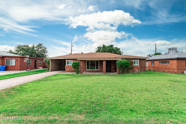 839 E Lawrence Rd in Phoenix, AZ - Building Photo - Building Photo