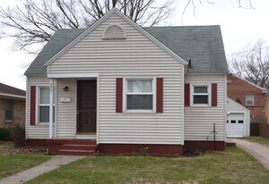 2341 Eastern Ave SE in Grand Rapids, MI - Building Photo