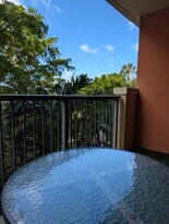 2951 S Bayshore Dr, Unit 407 in Miami, FL - Building Photo