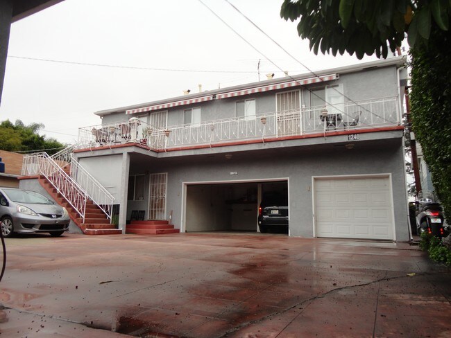 1240-1242 Lodi Pl in Los Angeles, CA - Foto de edificio - Building Photo