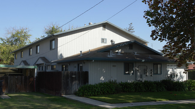 1285-1295 Elm Ave in Atwater, CA - Foto de edificio - Building Photo