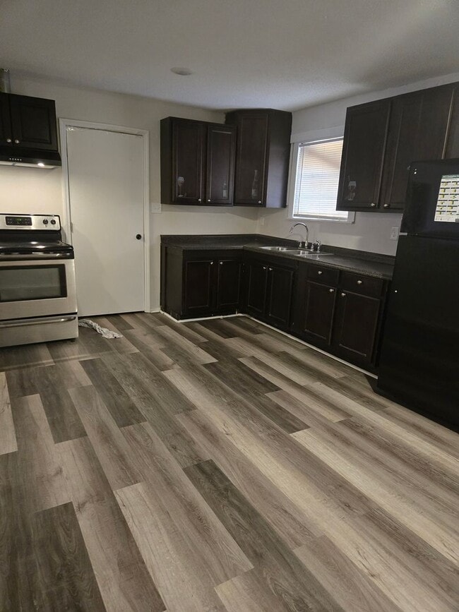 property at 6905 Damascus Rd